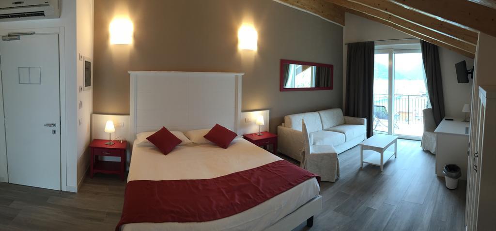 Hotel Resort Le Vele Domaso Room photo