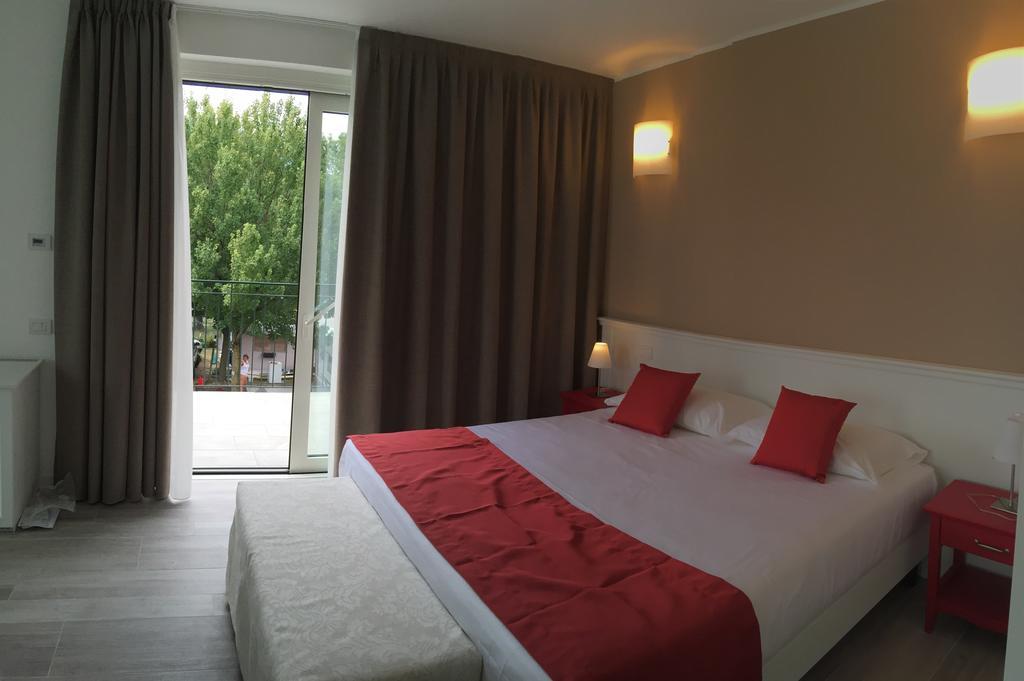 Hotel Resort Le Vele Domaso Room photo